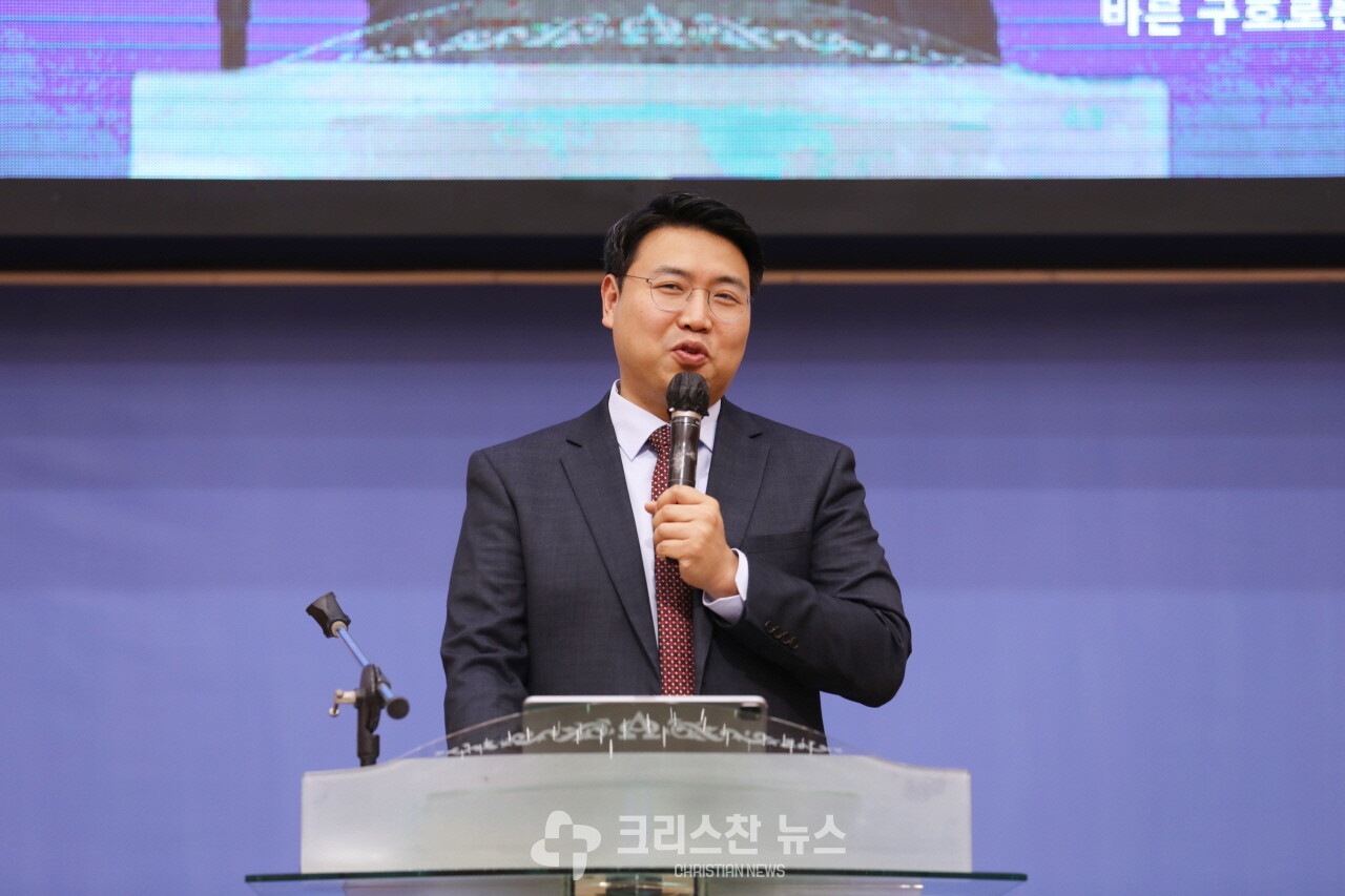 제1강의, 김형석 목사(필그림교회)