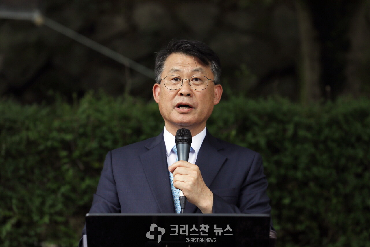 사회, 신경석 감리사(마리산기도원 기념관건립 조직위원장)