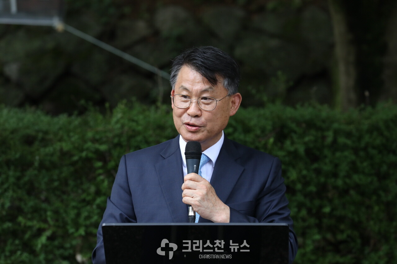 ​사회, 신경석 감리사(마리산기도원 기념관건립 조직위원장)​