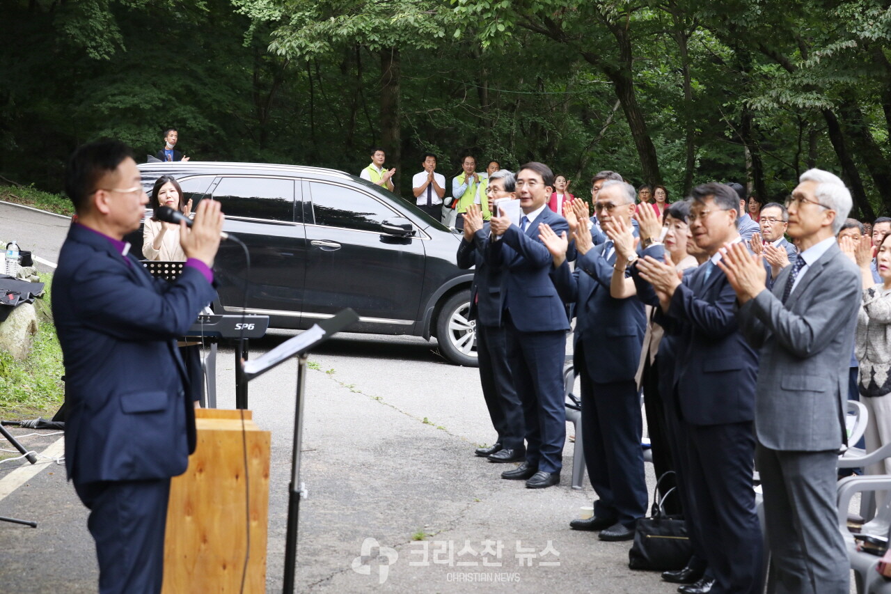 신축 기공 감사예배 모습