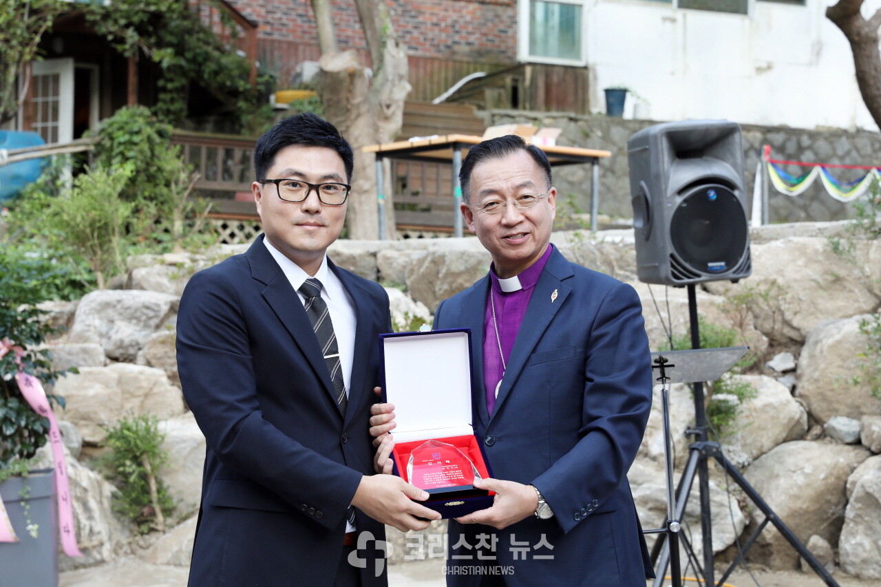 감사패 수여, 곽재석 대표(이삭 건축사사무소/내리교회 집사)